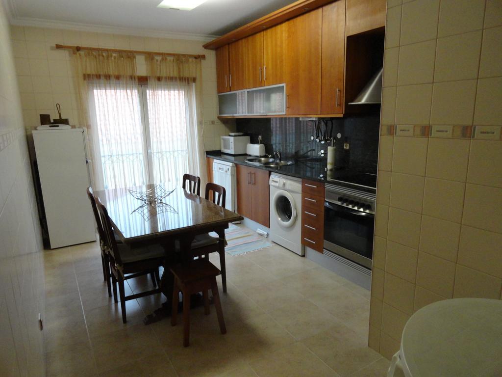 Apartamento Praia Sao Martinho Do Porto Apartment ภายนอก รูปภาพ