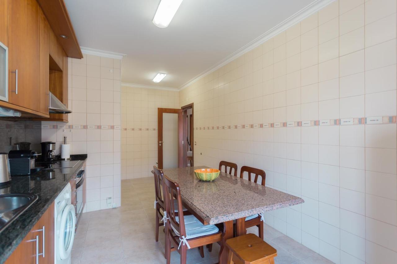 Apartamento Praia Sao Martinho Do Porto Apartment ภายนอก รูปภาพ